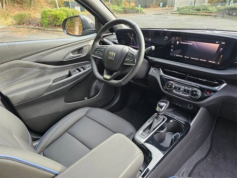 New 2025 Buick Envista Sport Touring w/ Convenience I Package image 10