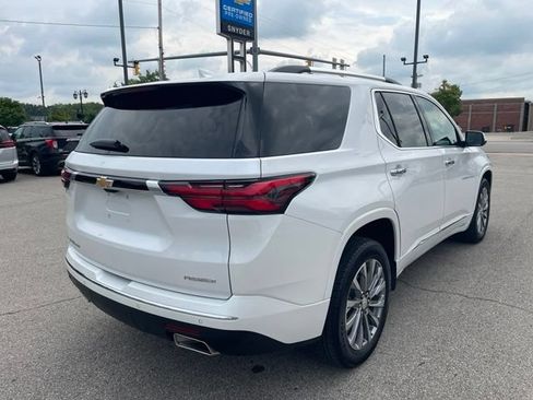 Used 2023 Chevrolet Traverse Premier AWD/4WD image 7