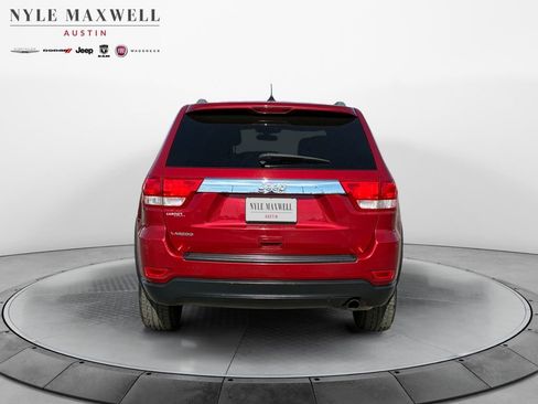 Used 2011 Jeep Grand Cherokee Laredo image 12