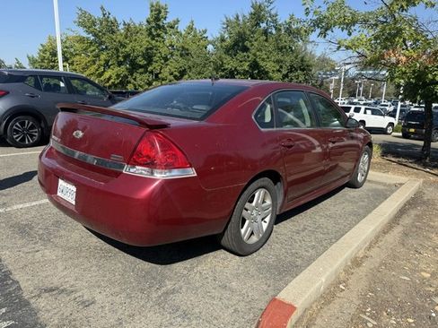Used 2010 Chevrolet Impala LT w/ Convenience Package image 3
