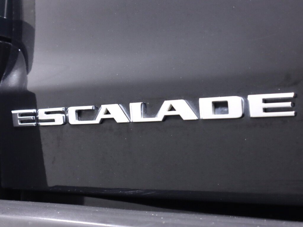 Used 2016 Cadillac Escalade ESV Platinum AWD/4WD image 40