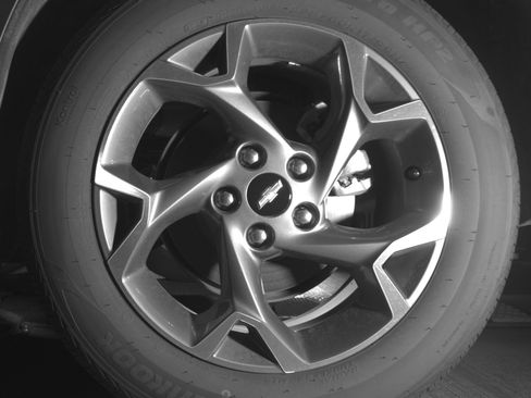 Used 2025 Chevrolet Trax LT FWD image 14
