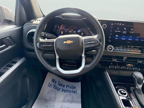 Used 2024 Chevrolet Colorado LT w/ LT Convenience Package image 23