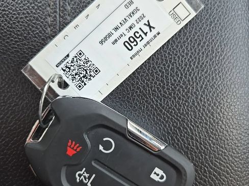 Used 2022 GMC Terrain SLT AWD/4WD image 25