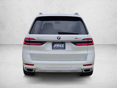 Used 2023 BMW X7 xDrive40i w/ Premium Package image 6
