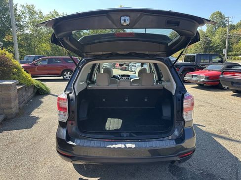 Used 2017 Subaru Forester 2.5i Premium w/ All-Weather Package AWD/4WD image 6