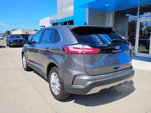Used 2023 Ford Edge SEL AWD/4WD image 9