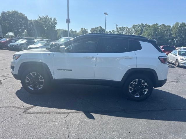 Used 2018 Jeep Compass Trailhawk w/ Leather Interior Group AWD/4WD image 8