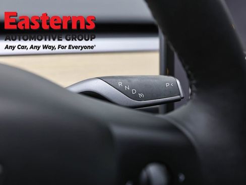 Used 2023 Tesla Model 3 Standard Range image 13