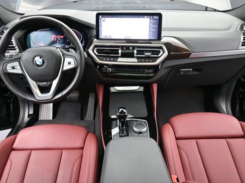 Used 2025 BMW X4 xDrive30i AWD/4WD image 12