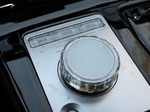 Used 2025 Genesis G80 2.5T image 34