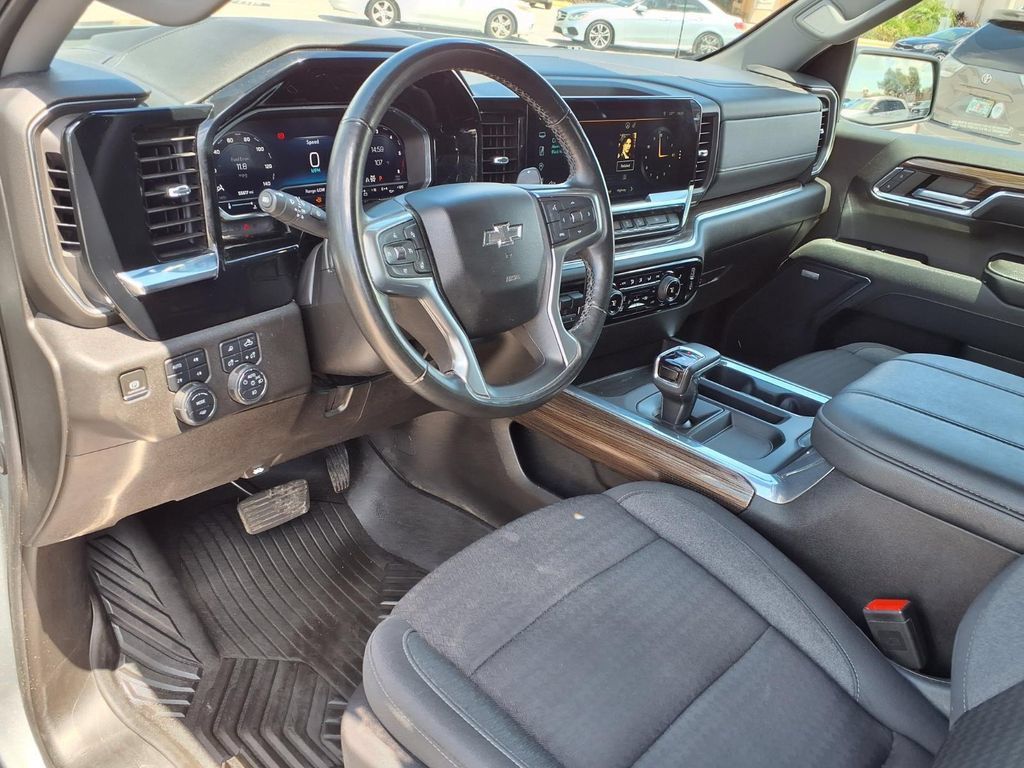 Used 2024 Chevrolet Silverado 1500 RST w/ Convenience Package II AWD/4WD image 22