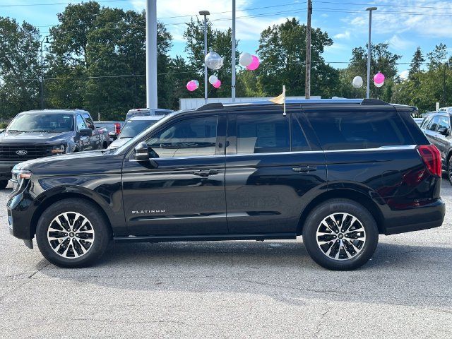 Certified 2025 Ford Expedition Platinum AWD/4WD image 4
