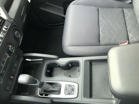 New 2026 Nissan Frontier SV w/ Tow Package image 25