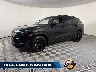 Used 2025 Volkswagen Tiguan SE R-Line