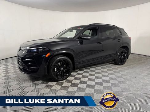 Used 2025 Volkswagen Tiguan SE R-Line AWD/4WD image 1
