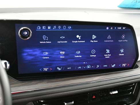 Used 2025 Chevrolet Tahoe Z71 AWD/4WD image 16