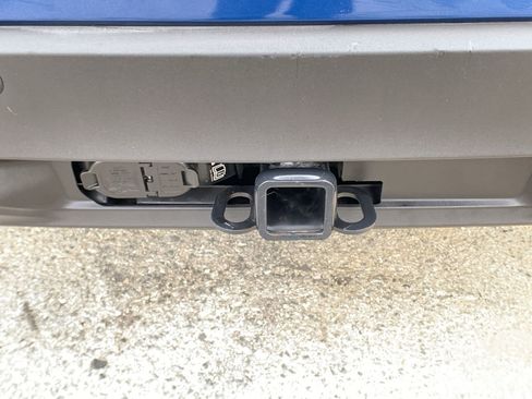 Used 2020 Ford Explorer XLT w/ Class III Trailer Tow Package image 43