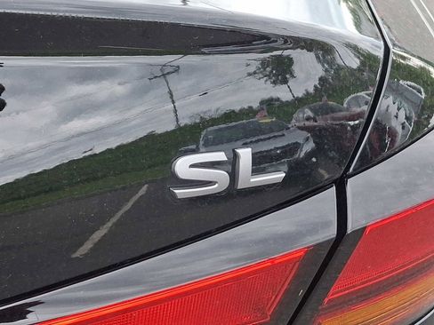 Used 2024 Nissan Altima 2.5 SL FWD image 29