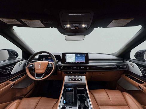 Used 2025 Lincoln Aviator Black Label AWD/4WD image 52