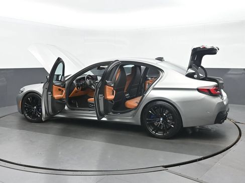 Used 2022 BMW M5 w/ Competition Package AWD/4WD image 39