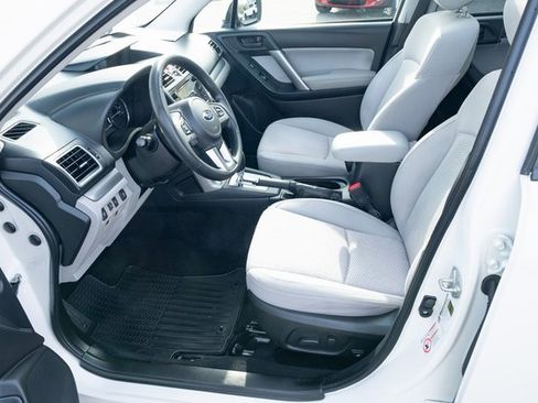 Used 2018 Subaru Forester 2.5i Premium image 16