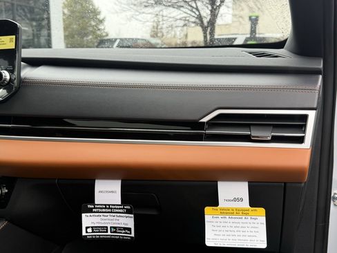 Used 2025 Mitsubishi Outlander SEL Black Edition image 29