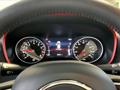 Used 2019 Jeep Compass Trailhawk AWD/4WD image 24