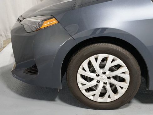 Used 2019 Toyota Corolla LE FWD image 5