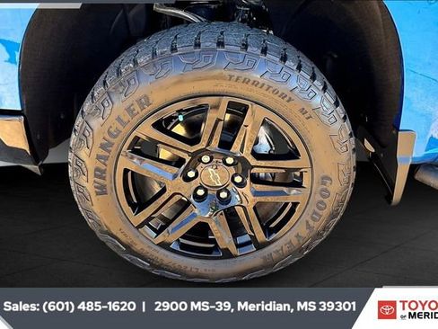 Used 2022 Chevrolet Silverado 1500 LT Trail Boss w/ LT Trail Boss Premium Package image 7