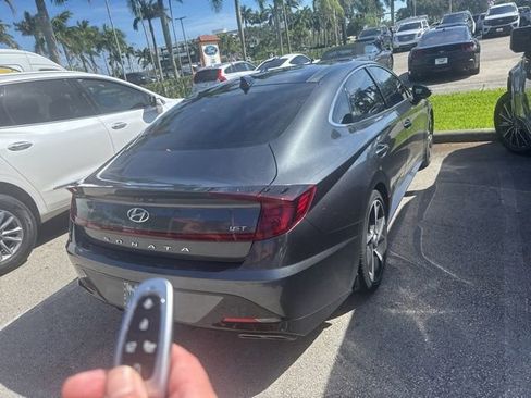 Used 2022 Hyundai Sonata SEL Plus image 2