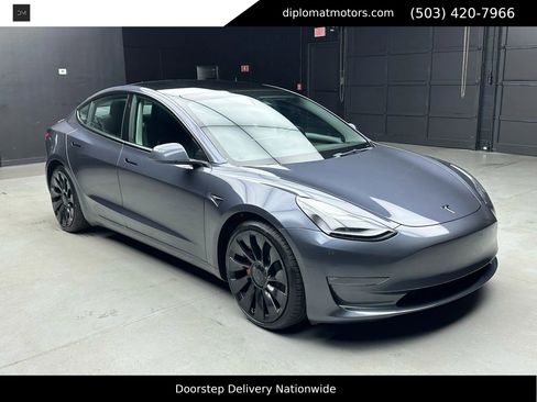 Used 2023 Tesla Model 3 Performance image 9