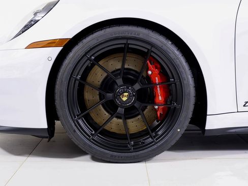 New 2026 Porsche 911 Carrera 4 GTS image 27