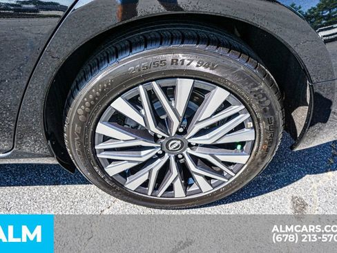 Used 2025 Nissan Altima 2.5 SV FWD image 16