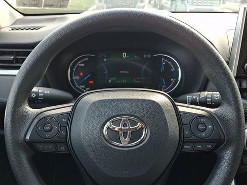 Certified 2025 Toyota RAV4 XLE image 18