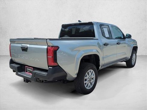 Certified 2025 Toyota Tacoma SR w/ SR Upgrade Package AWD/4WD image 5