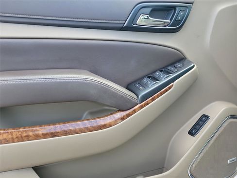 Used 2019 Chevrolet Tahoe Premier image 21