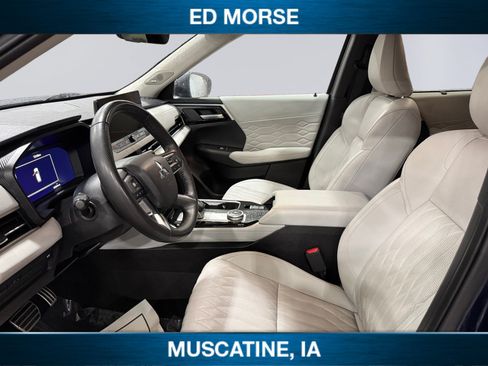Used 2025 Mitsubishi Outlander SEL FWD image 9