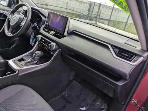 Used 2024 Toyota RAV4 LE image 6