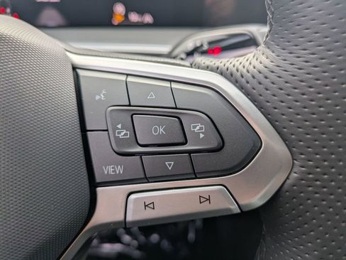 New 2026 Volkswagen Tiguan SE R-Line AWD/4WD image 19