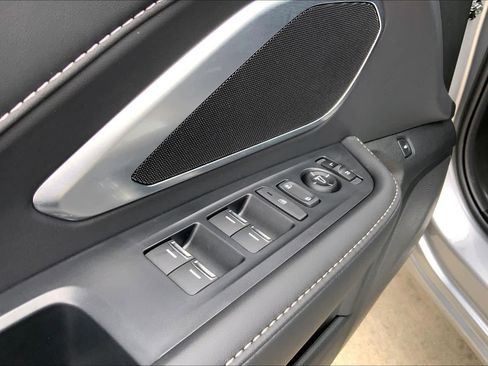 New 2026 Acura RDX SH-AWD image 13