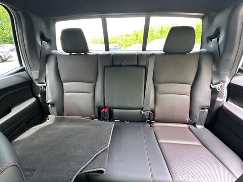 Used 2025 Honda Ridgeline Black Edition image 27