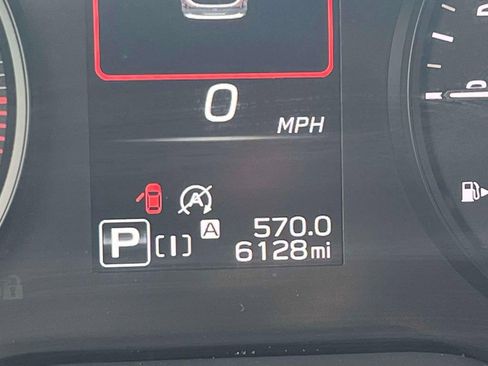 Used 2025 Subaru Outback Premium w/ Popular Package #1A image 26