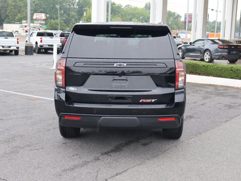 Used 2024 Chevrolet Suburban RST w/ Luxury Package AWD/4WD image 9