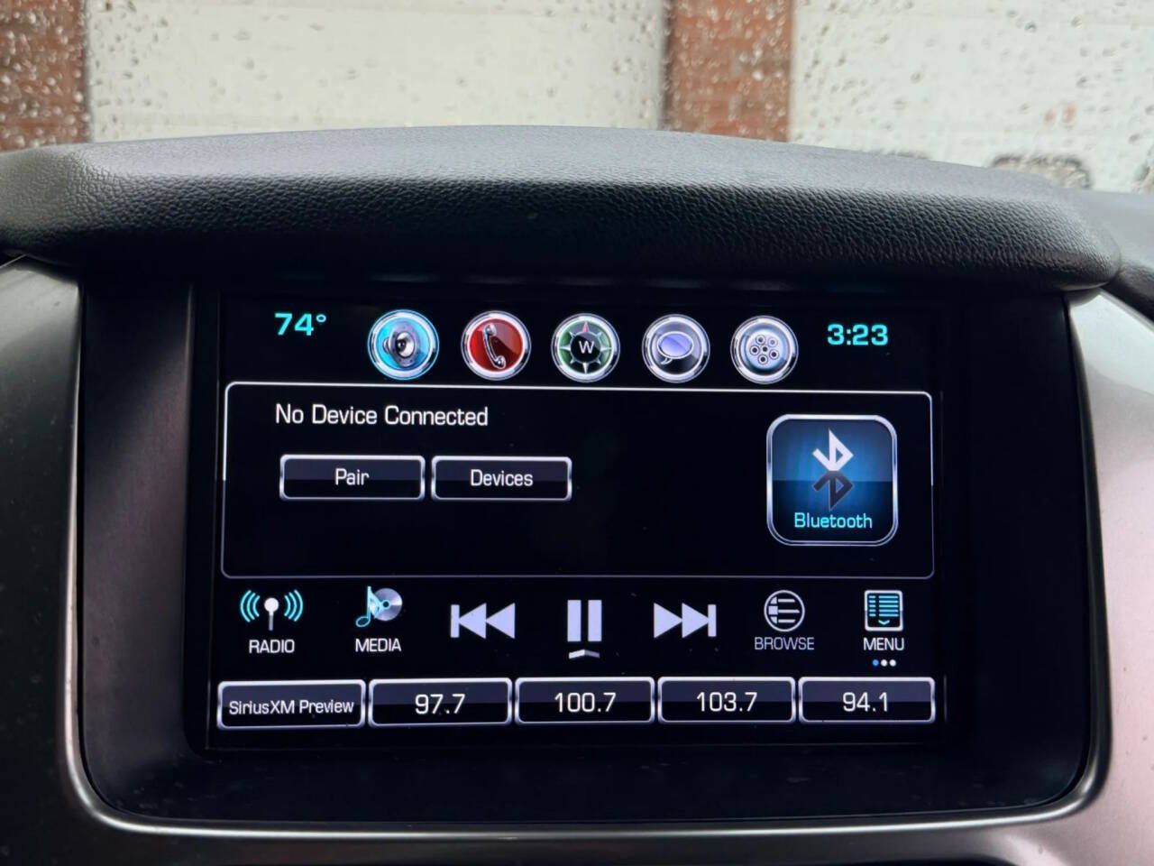 Used 2019 Chevrolet Suburban LT w/ Luxury Package AWD/4WD image 8