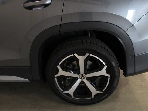New 2026 Volkswagen Tiguan SE AWD/4WD image 28