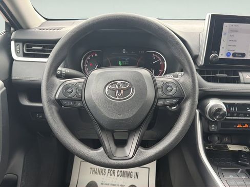 Used 2025 Toyota RAV4 XLE image 15
