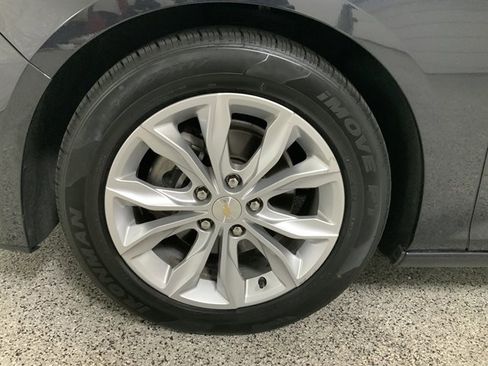 Used 2023 Chevrolet Malibu LT image 9