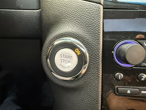 Used 2015 INFINITI QX70 AWD w/ Premium Package image 19