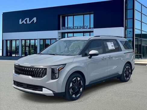 New 2026 Kia Carnival EX FWD image 9